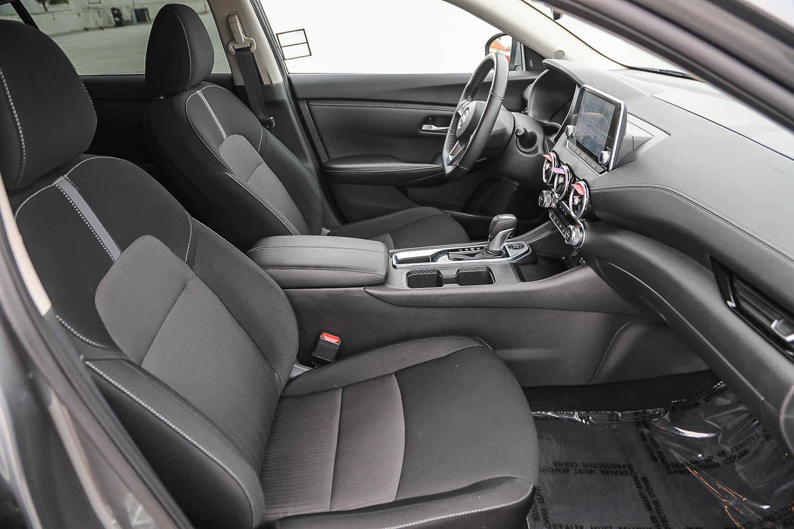 Used 2025 Nissan Sentra SV w/ All-Weather Package FWD image 16