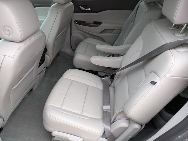 Certified 2023 GMC Acadia SLT w/ LPO, Floor Liner Package image 27