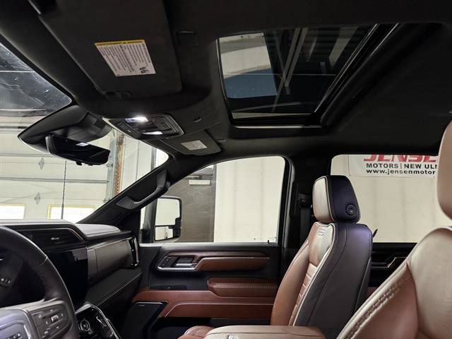 Certified 2024 GMC Sierra 3500 Denali Ultimate AWD/4WD image 17