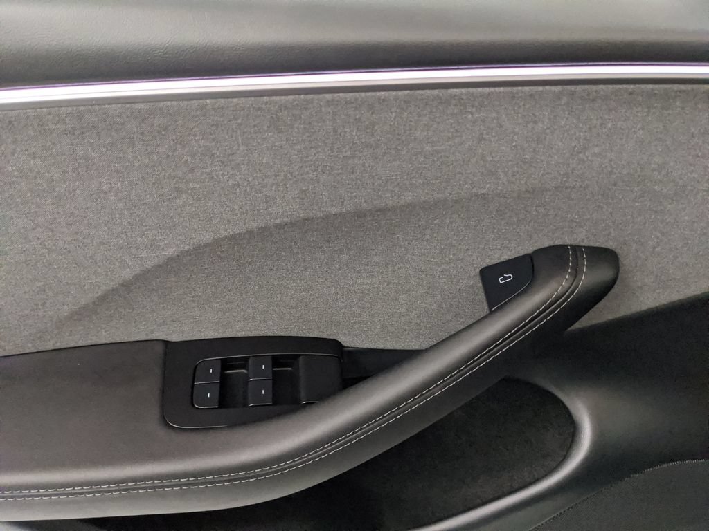 Used 2026 Tesla Model 3 RWD image 11