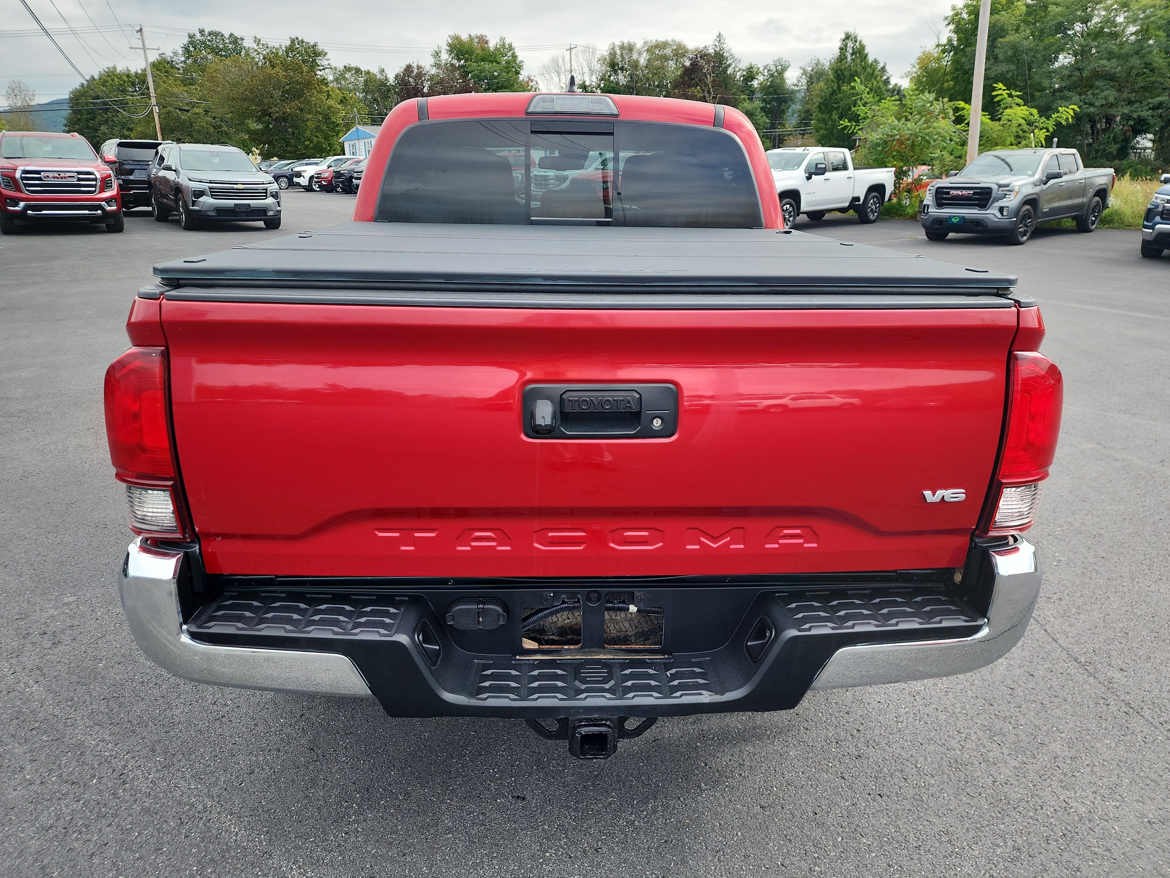 Used 2019 Toyota Tacoma TRD Off-Road AWD/4WD image 7