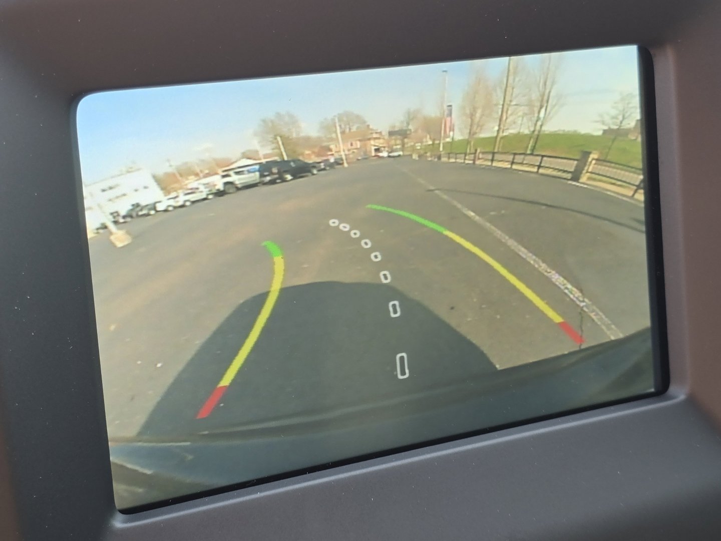Used 2019 Jeep Compass Latitude w/ Cold Weather Group image 3