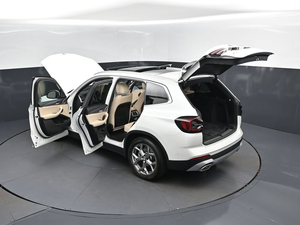 Certified 2024 BMW X3 sDrive30i w/ Premium Package RWD image 2