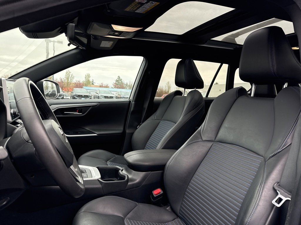 Used 2022 Toyota RAV4 XSE image 9