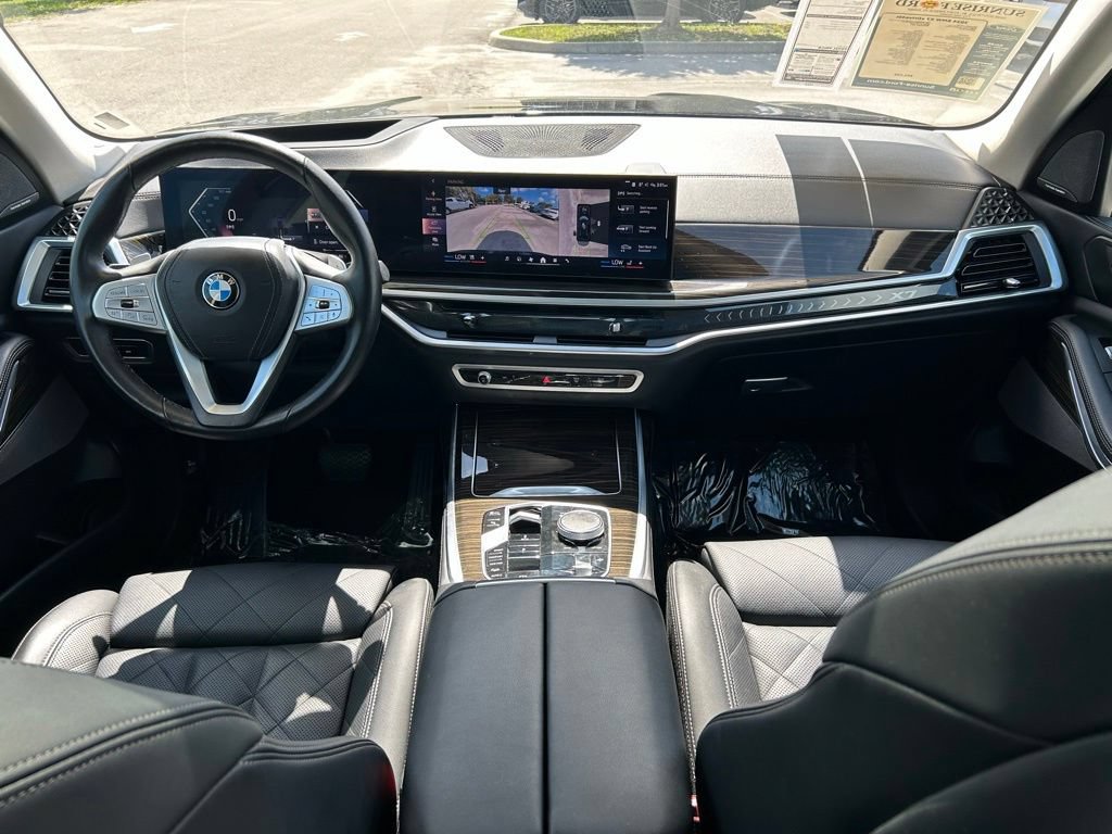 Used 2024 BMW X7 xDrive40i AWD/4WD image 10