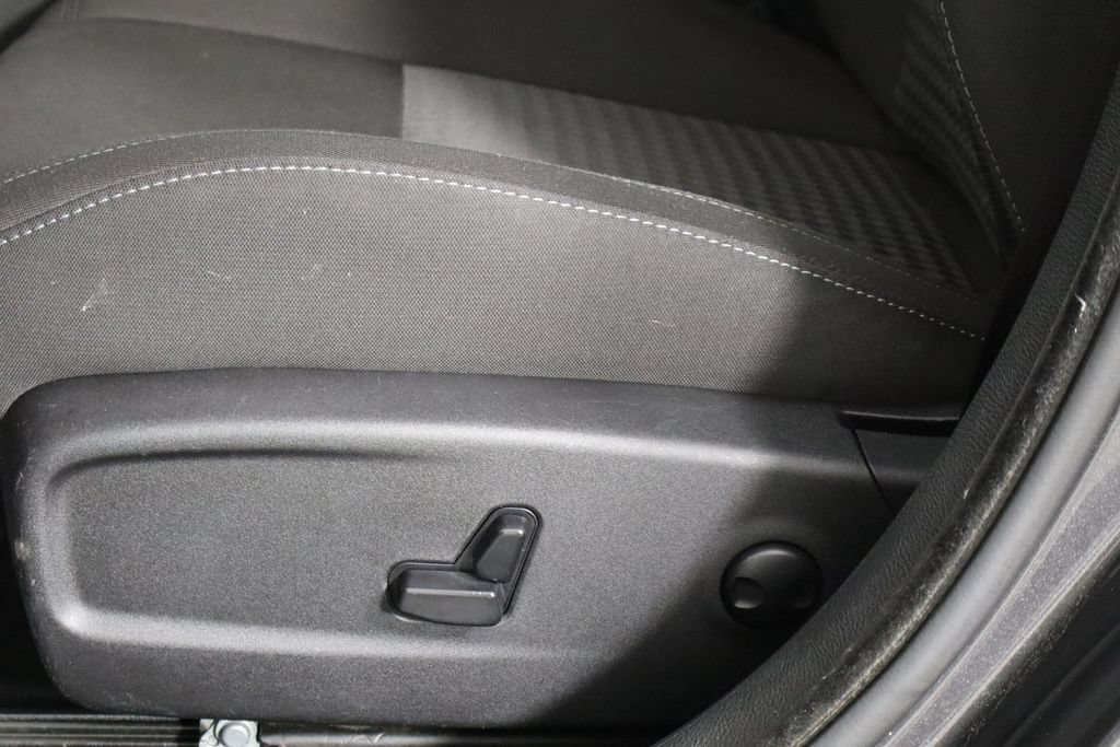 Used 2023 Dodge Charger GT RWD image 17
