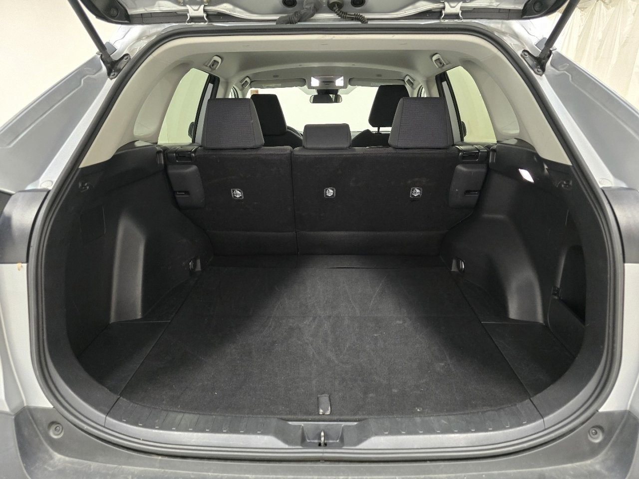 Used 2024 Toyota RAV4 LE image 16