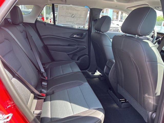 New 2026 Chevrolet Trax LT w/ Sunroof Package FWD image 28