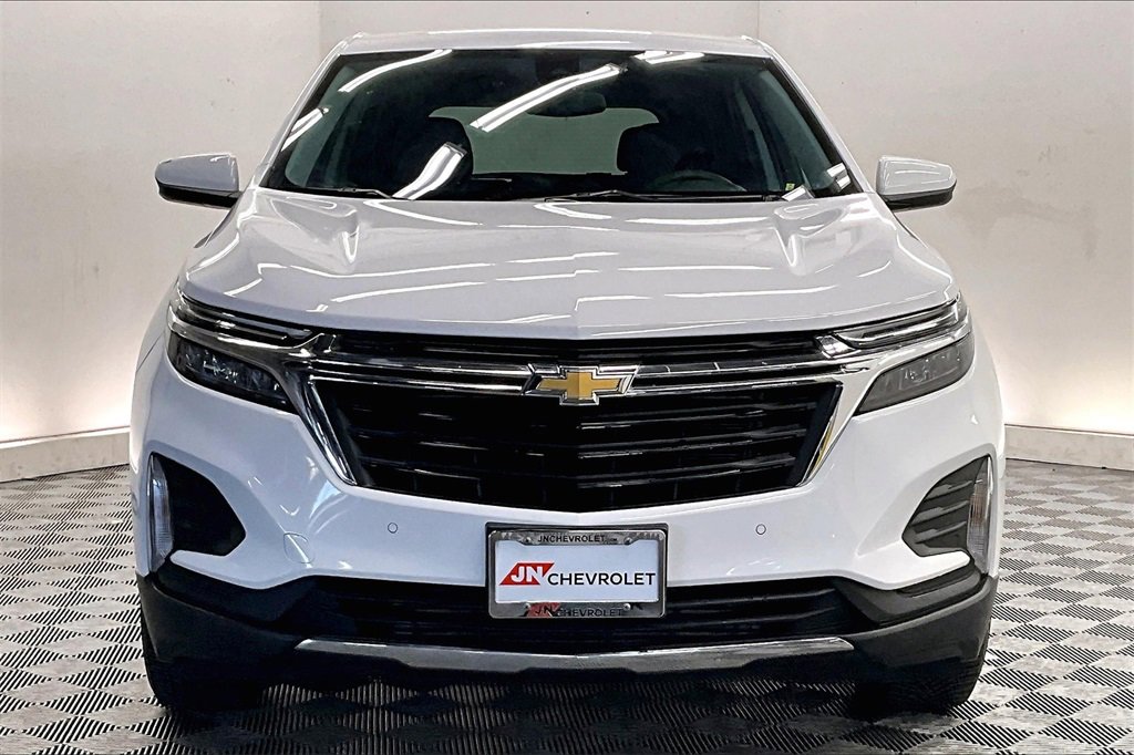 Used 2023 Chevrolet Equinox LT w/ LPO, Floor Liner Package image 2