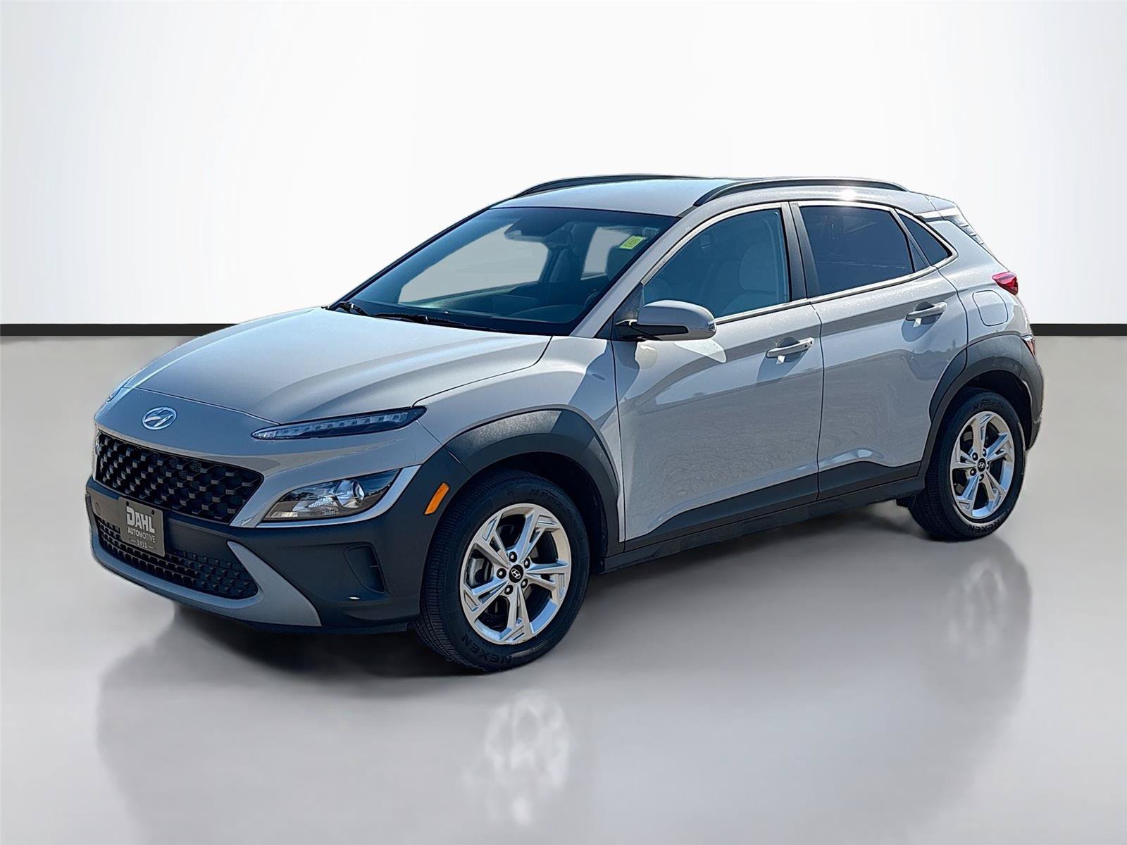 Certified 2023 Hyundai Kona SEL AWD/4WD image 4