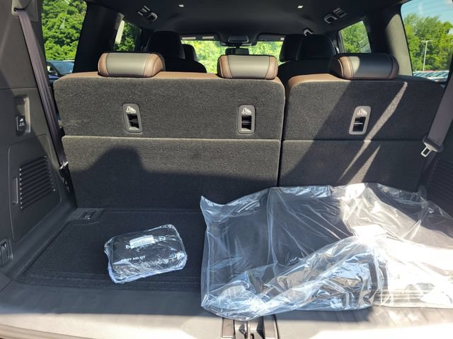 New 2026 Nissan Armada SL w/ Captain's Chari Seat Package AWD/4WD image 38