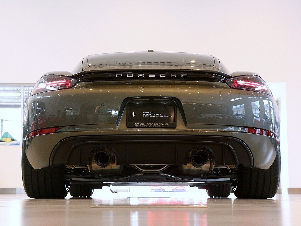 Used 2025 Porsche 718 Cayman GT4 image 26