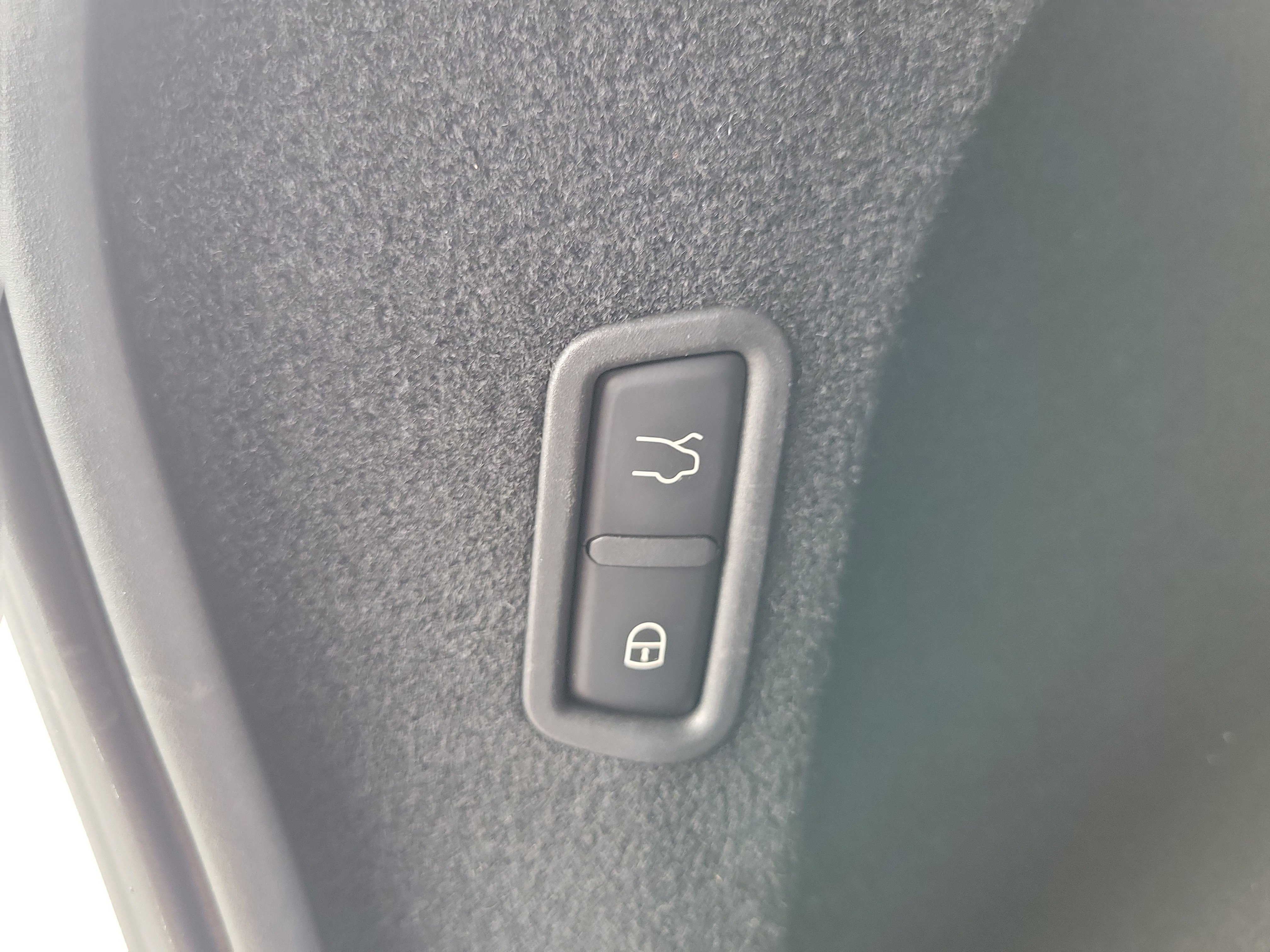 Used 2022 Maserati Levante GT image 18
