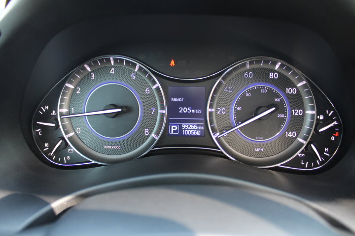 Used 2018 INFINITI QX80 2WD w/ Driver Assistance Package image 16