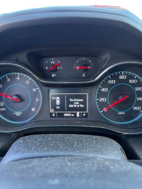Used 2018 Chevrolet Cruze LT w/ Convenience Package FWD image 2