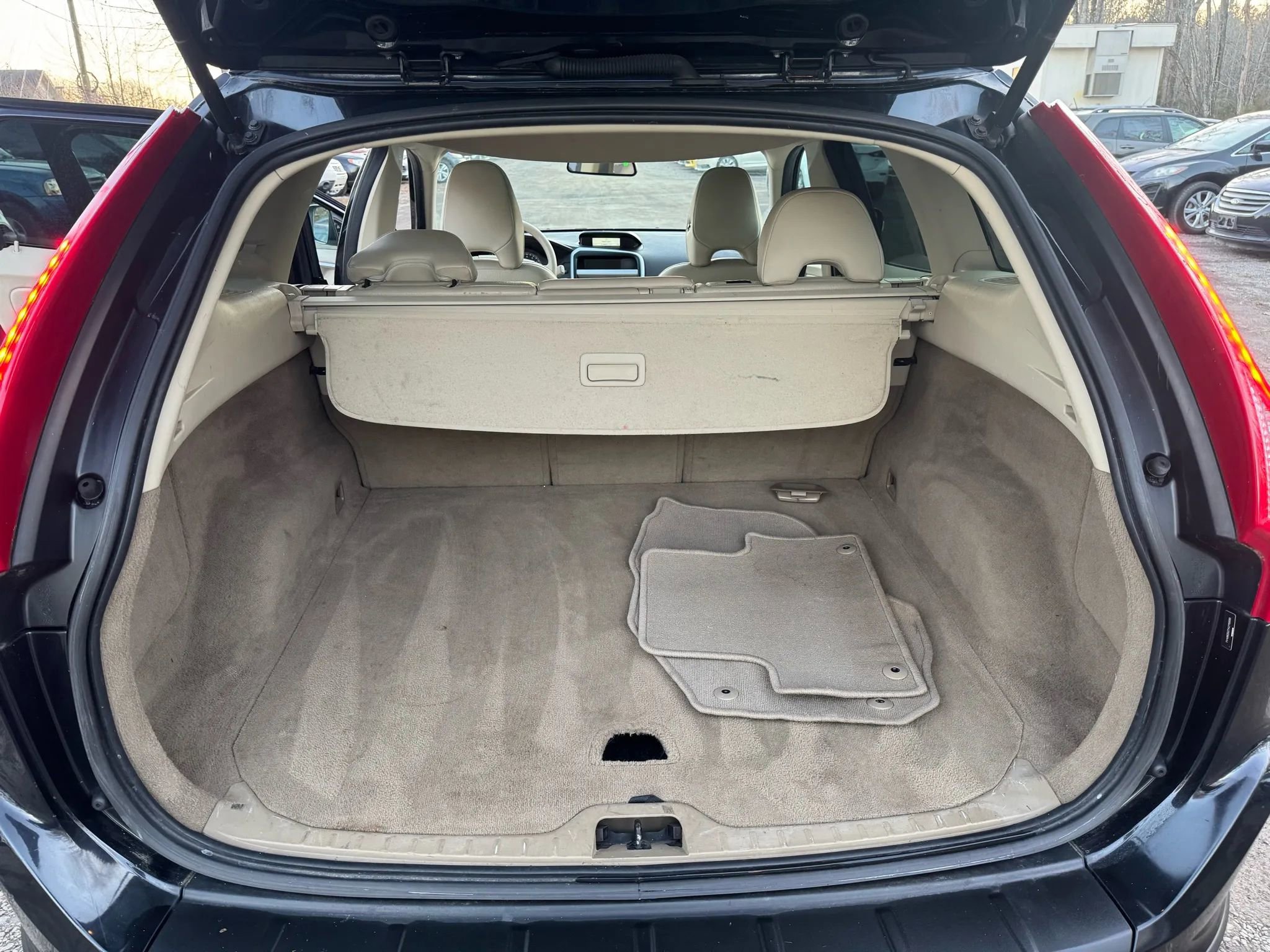 Used 2010 Volvo XC60 3.2 image 10