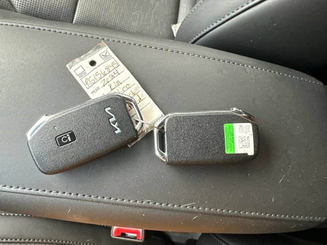 Certified 2024 Kia Niro FWD image 50