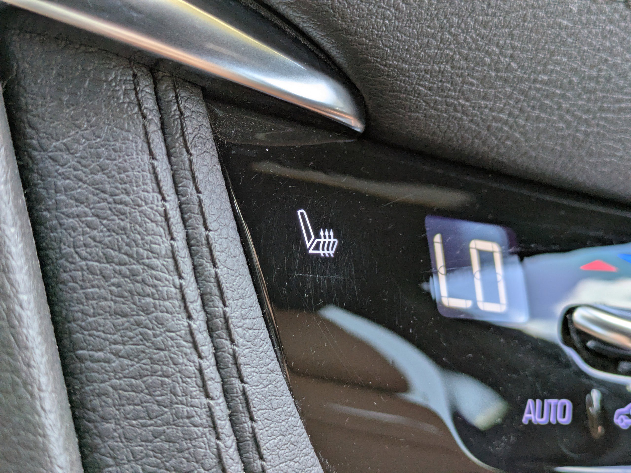 Certified 2023 Cadillac XT5 Premium Luxury w/ LPO, Floor Liner Package image 30