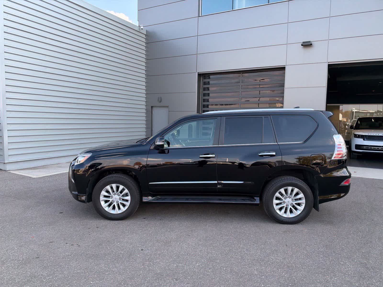 Used 2019 Lexus GX 460 Premium AWD/4WD image 2
