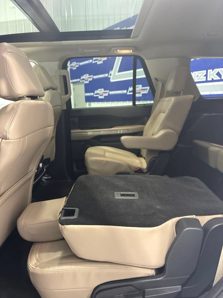 Used 2024 Ford Expedition Limited AWD/4WD image 36