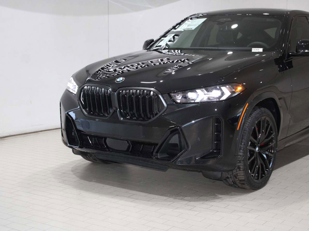 New 2026 BMW X6 xDrive40i image 2