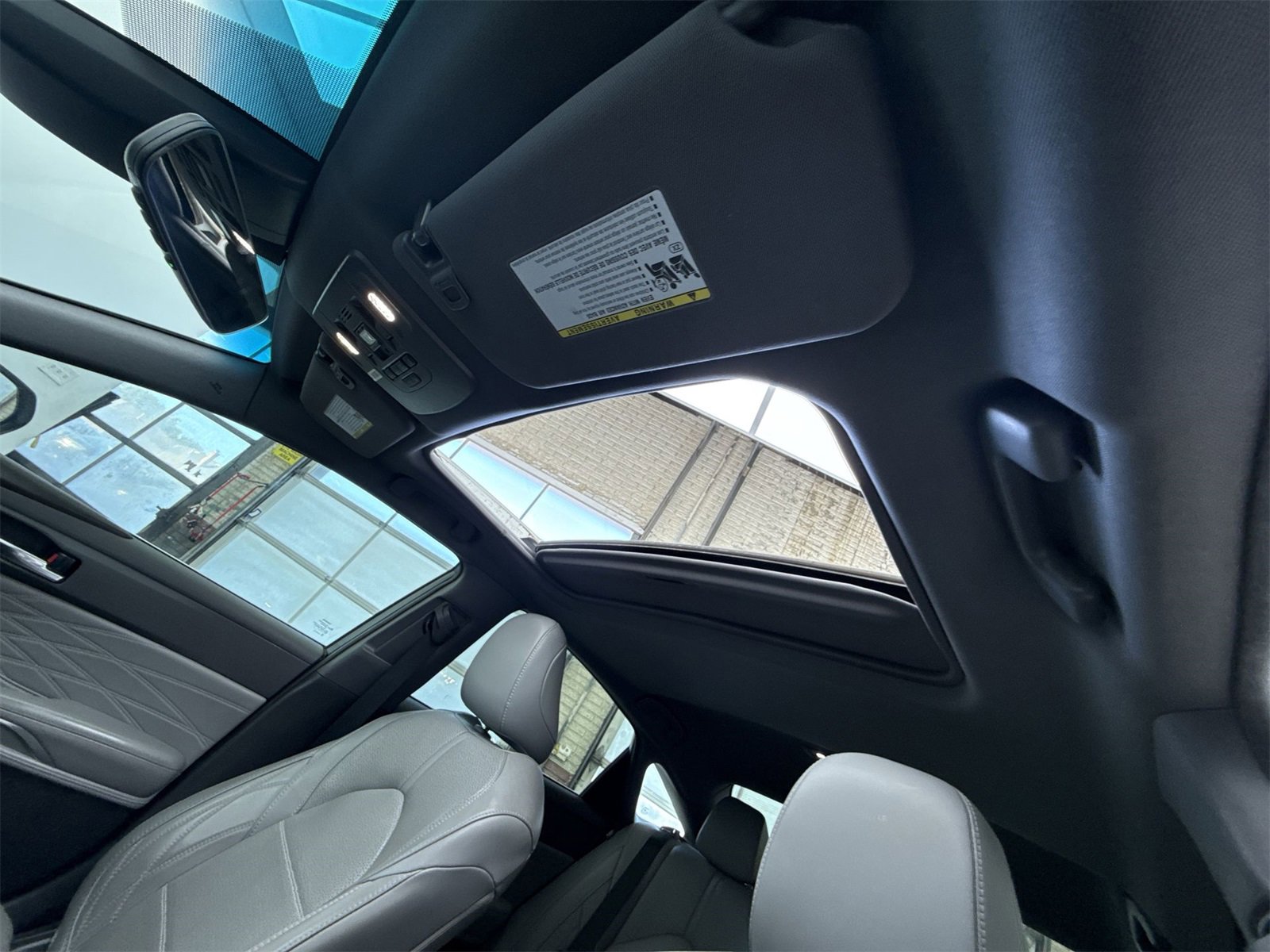 Used 2020 Toyota Avalon Limited image 35