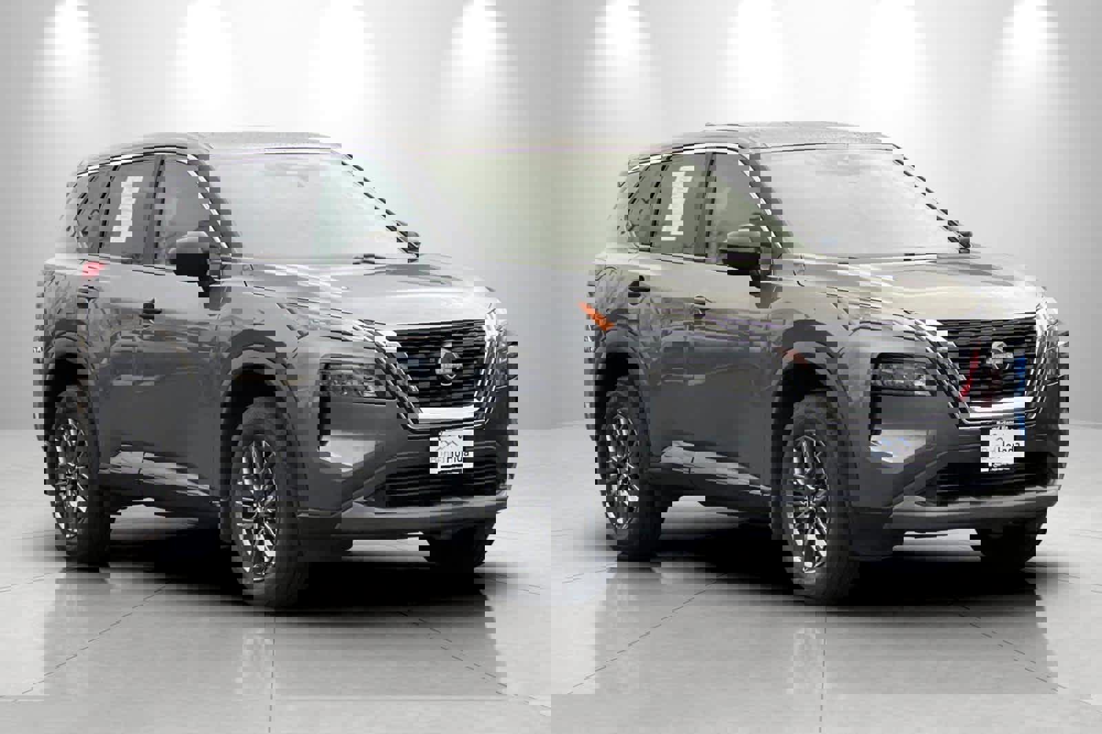 Used 2023 Nissan Rogue S image 9