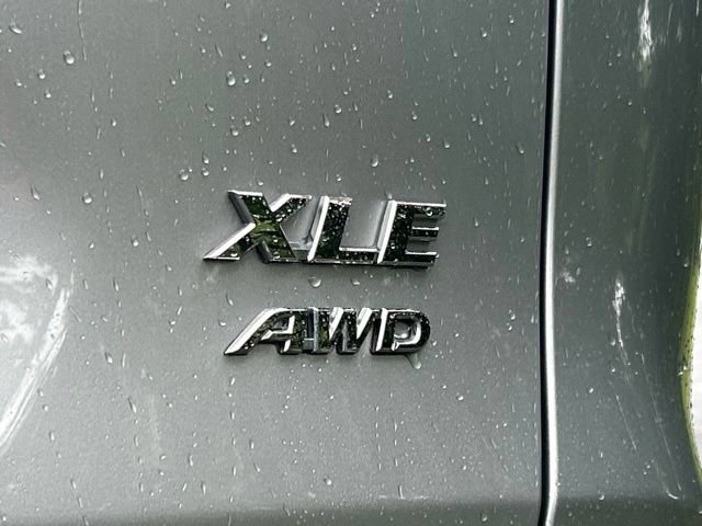 Used 2025 Toyota RAV4 XLE AWD/4WD image 6