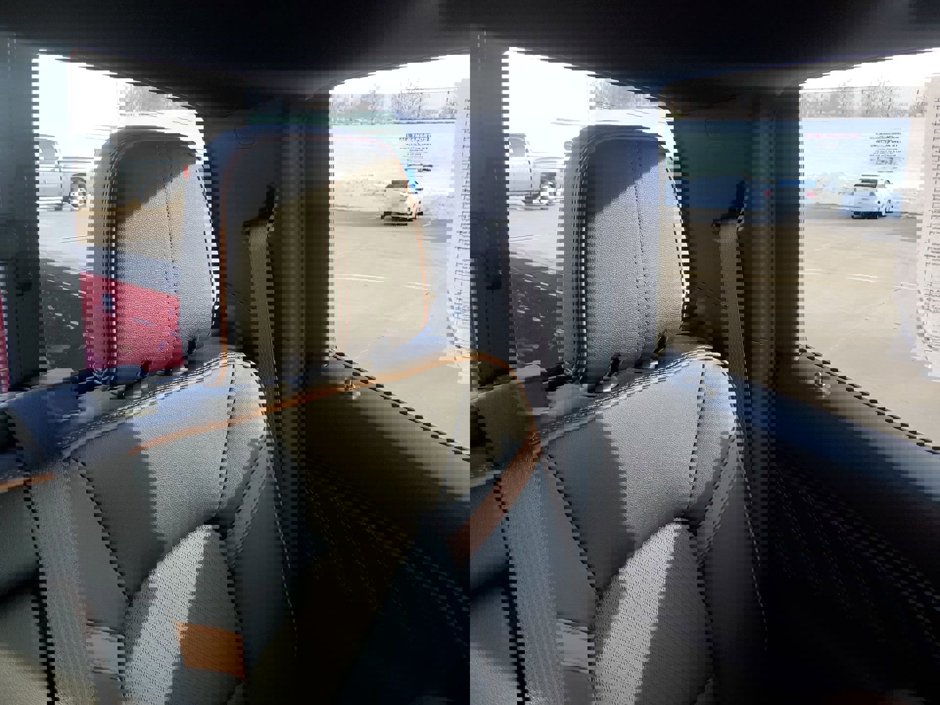 Used 2025 GMC Canyon AT4 w/ Technology Plus Package image 15