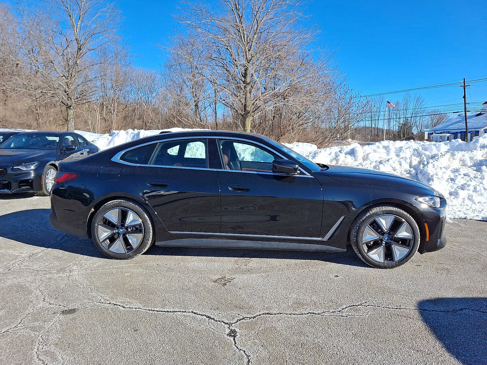Used 2024 BMW i4 eDrive40 w/ Premium Package RWD image 7