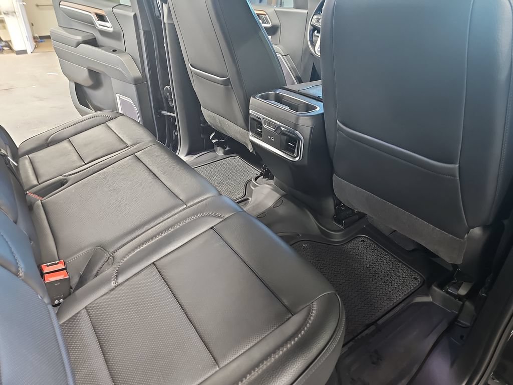 Used 2023 GMC Sierra 1500 Denali w/ Denali Reserve Package AWD/4WD image 11