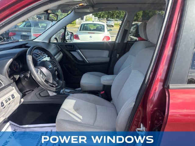 Used 2016 Subaru Forester 2.5i Premium AWD/4WD image 10