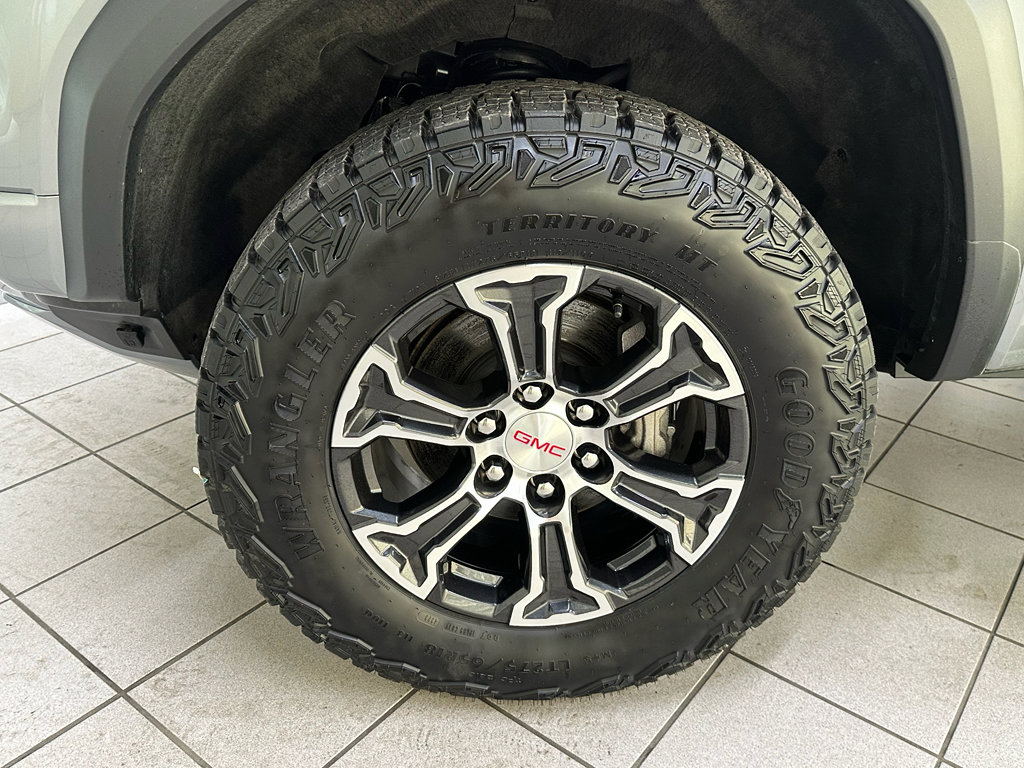 Certified 2024 GMC Canyon AT4 w/ Technology Package image 12
