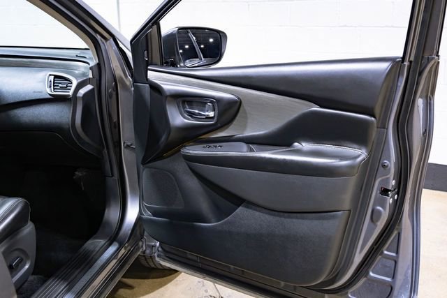 Used 2018 Nissan Murano SL image 19