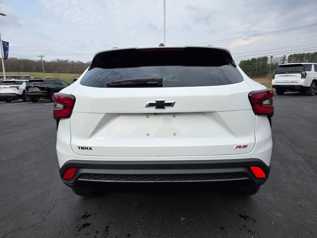 New 2026 Chevrolet Trax RS FWD image 3