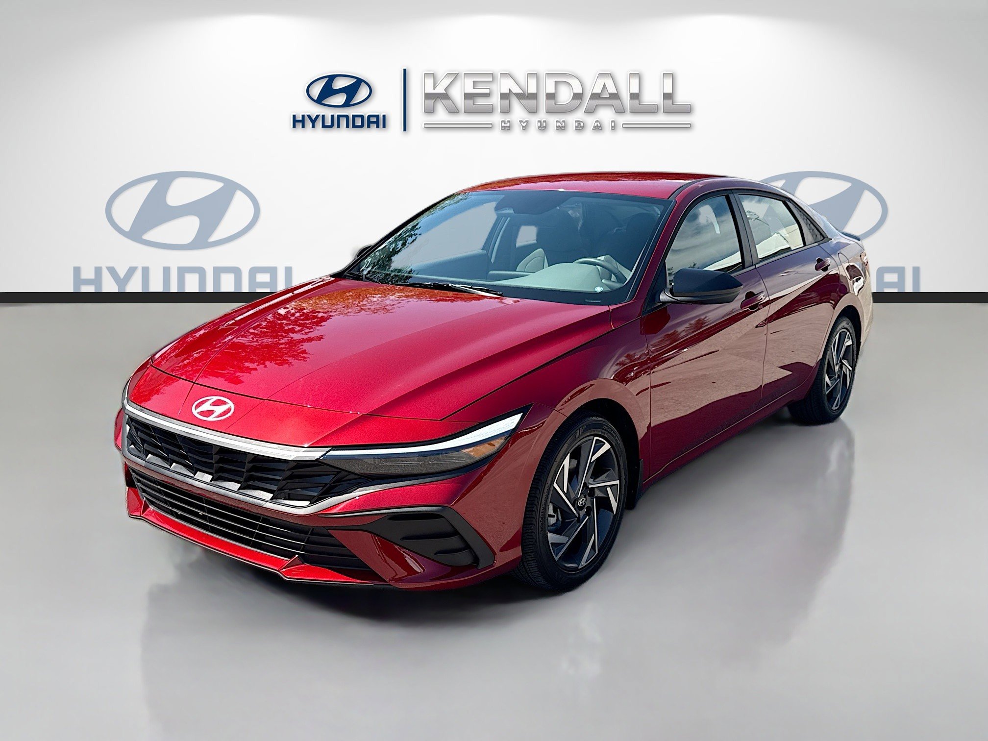 Used 2025 Hyundai Elantra Sport FWD image 3