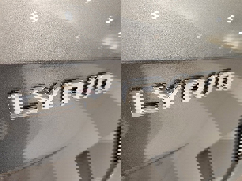 New 2026 Cadillac Lyriq V image 8