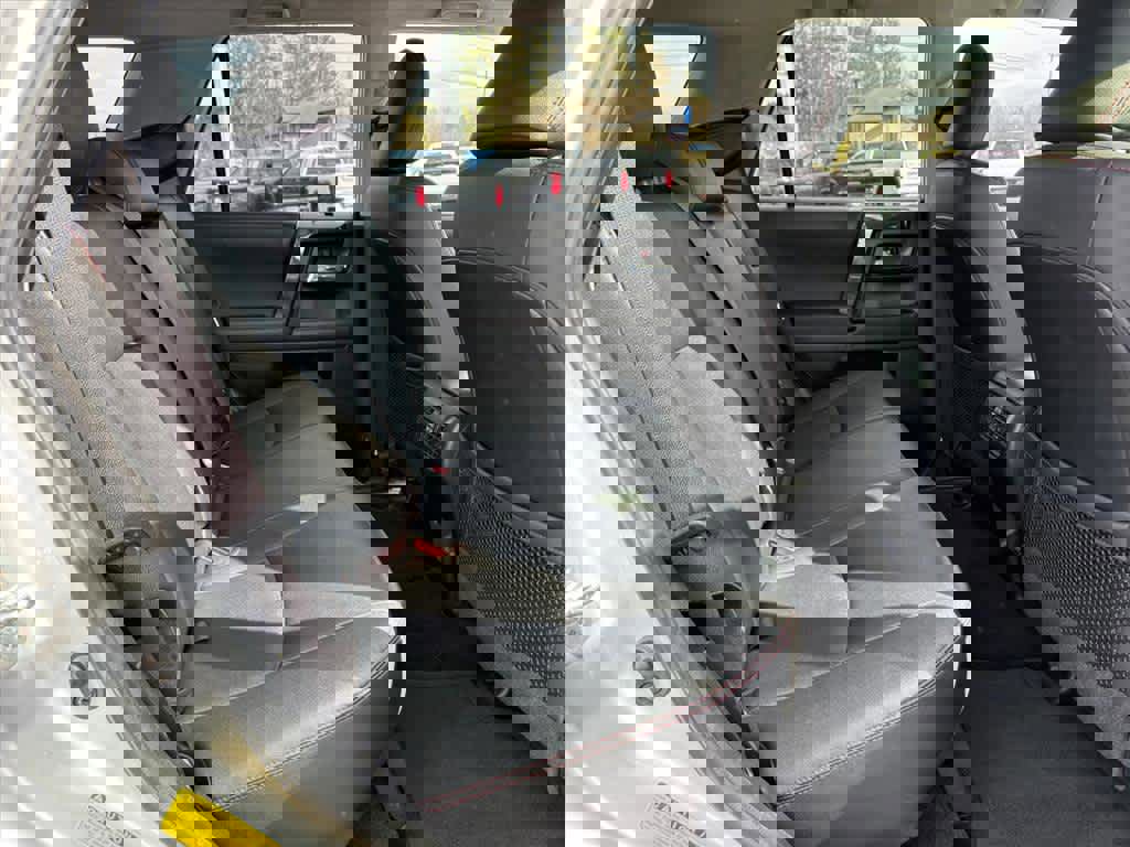 Used 2024 Toyota 4Runner TRD Off-Road Premium image 7