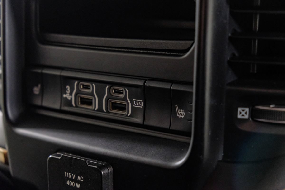 Used 2019 RAM 2500 Limited AWD/4WD image 32