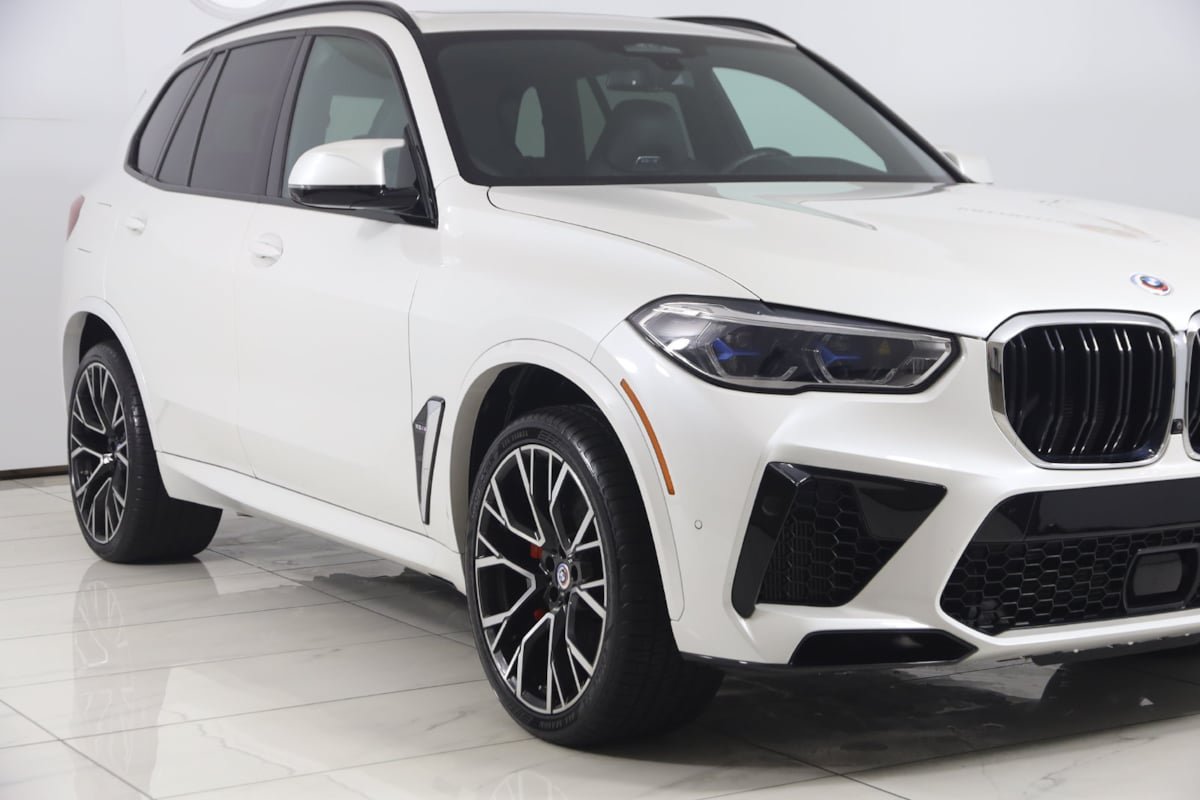 Used 2023 BMW X5 M w/ Executive Package AWD/4WD image 47