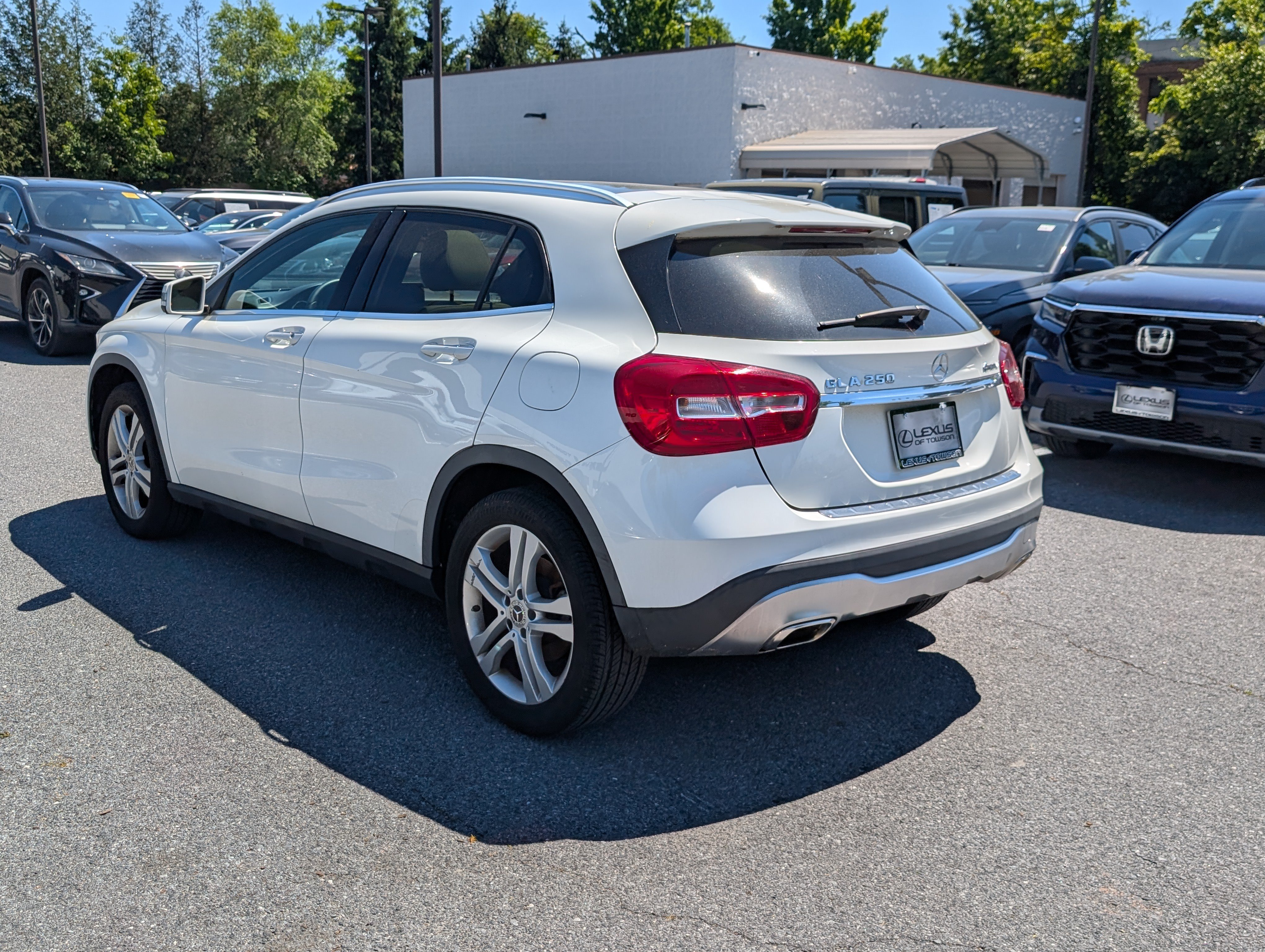 Used 2018 Mercedes-Benz GLA 250 4MATIC image 5