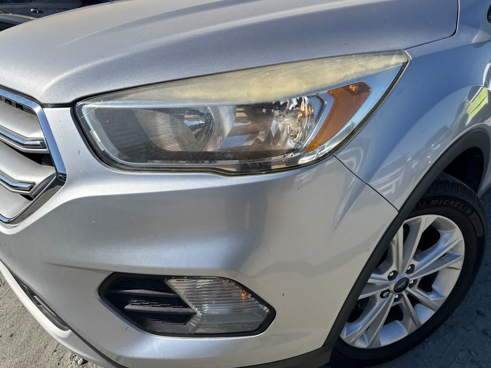 Used 2018 Ford Escape SE FWD image 9