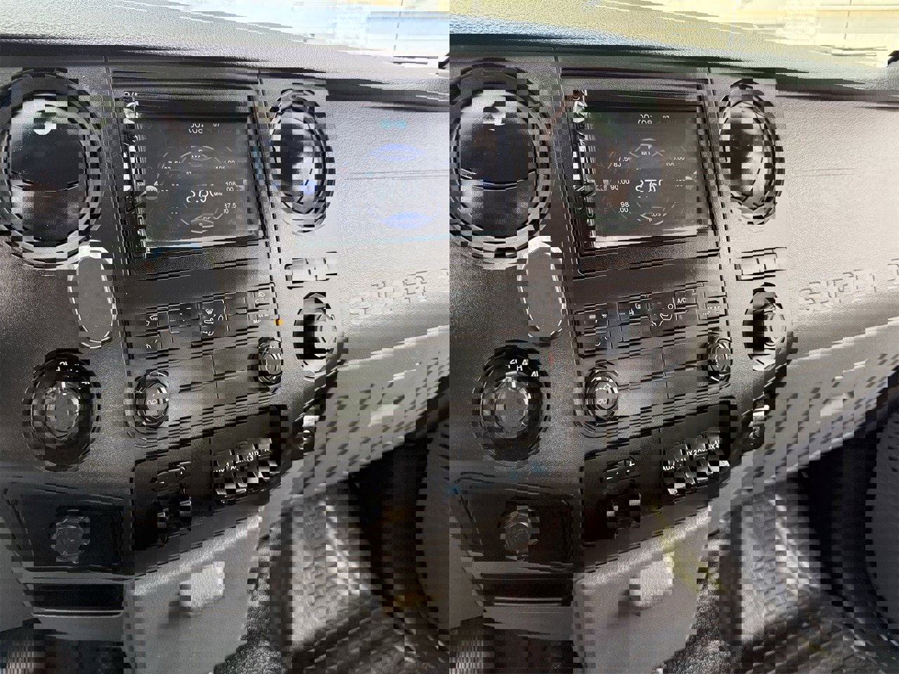 Used 2016 Ford F550 XL image 15