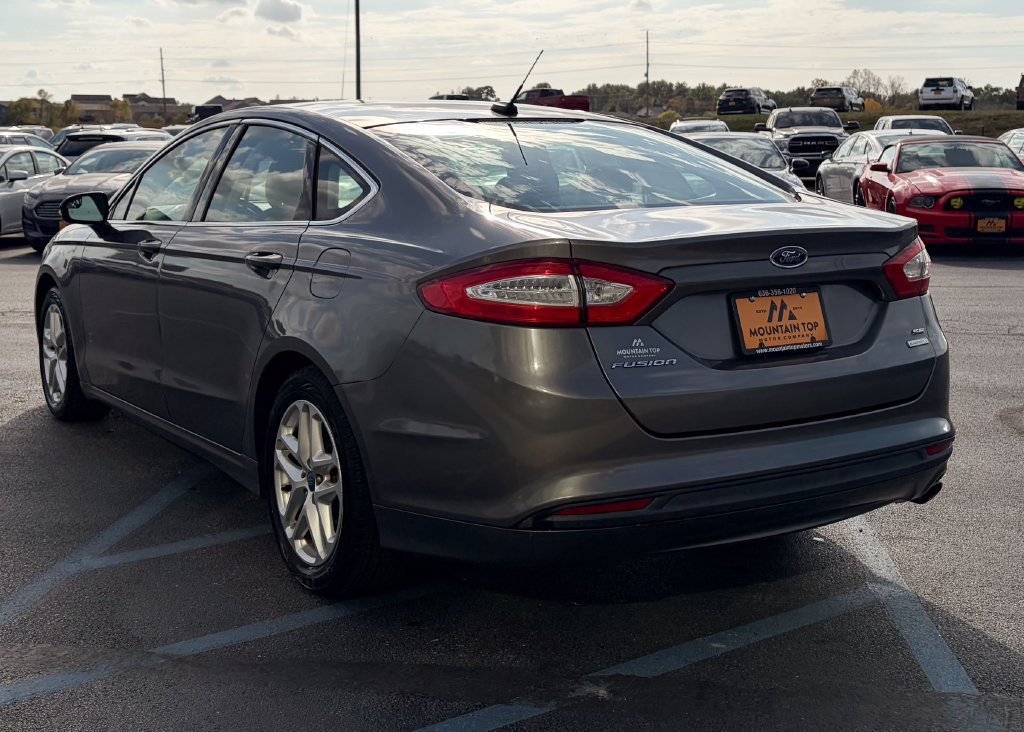 Used 2013 Ford Fusion SE FWD image 23