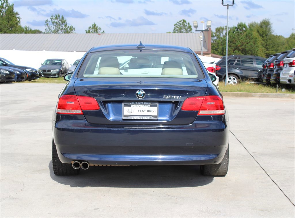 Used 2009 BMW 328i Coupe RWD image 6