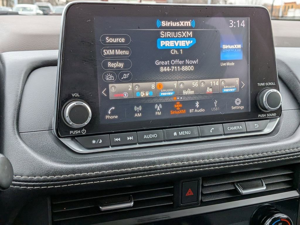 Used 2023 Nissan Rogue SV image 13