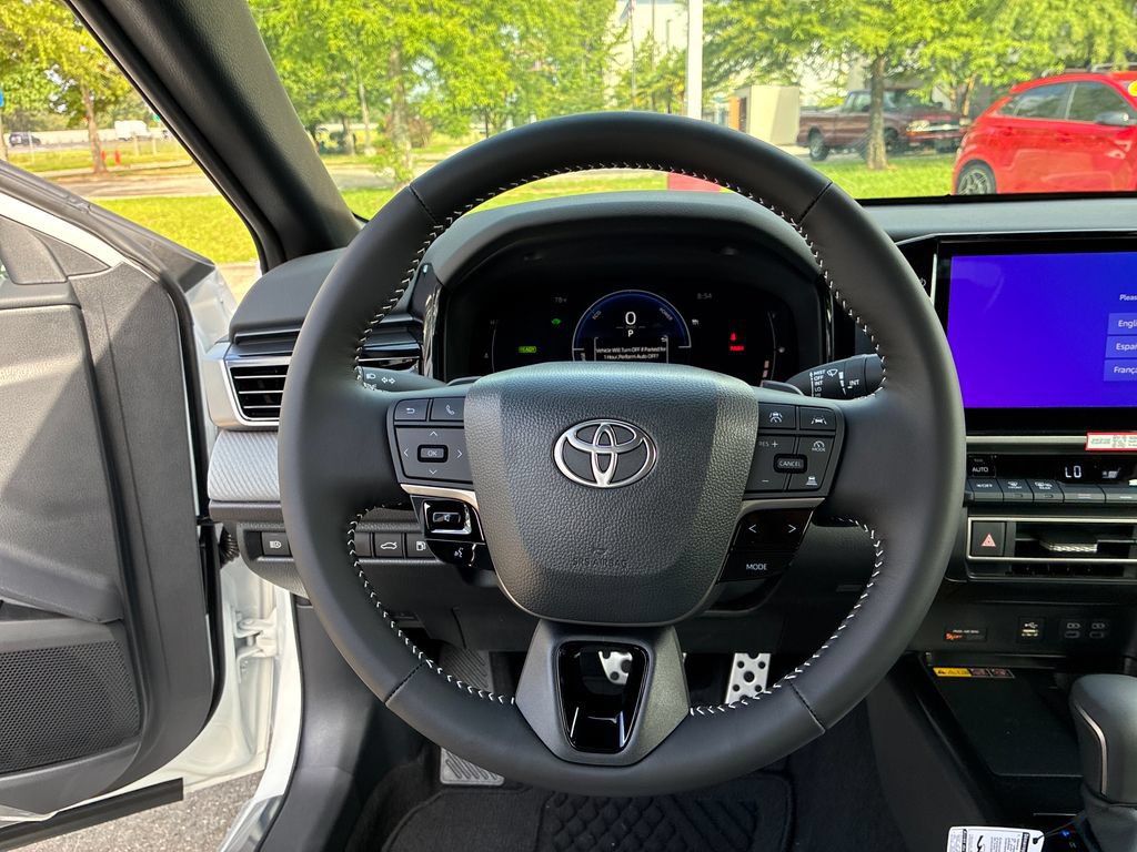 New 2026 Toyota Camry SE FWD image 19