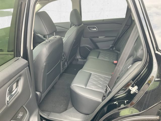 New 2026 Nissan Rogue Platinum w/ Platinum Premium Package AWD/4WD image 15
