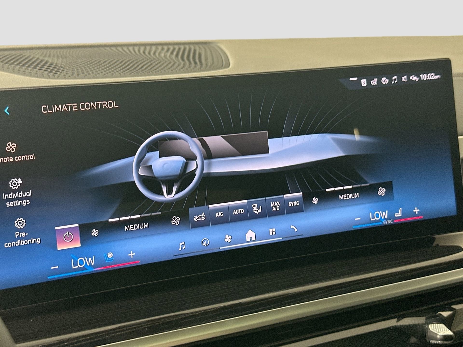 New 2026 BMW X6 xDrive40i w/ Executive Package image 15