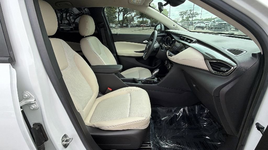 Used 2023 Buick Encore GX Preferred w/ Cold Weather Comfort Package FWD image 39